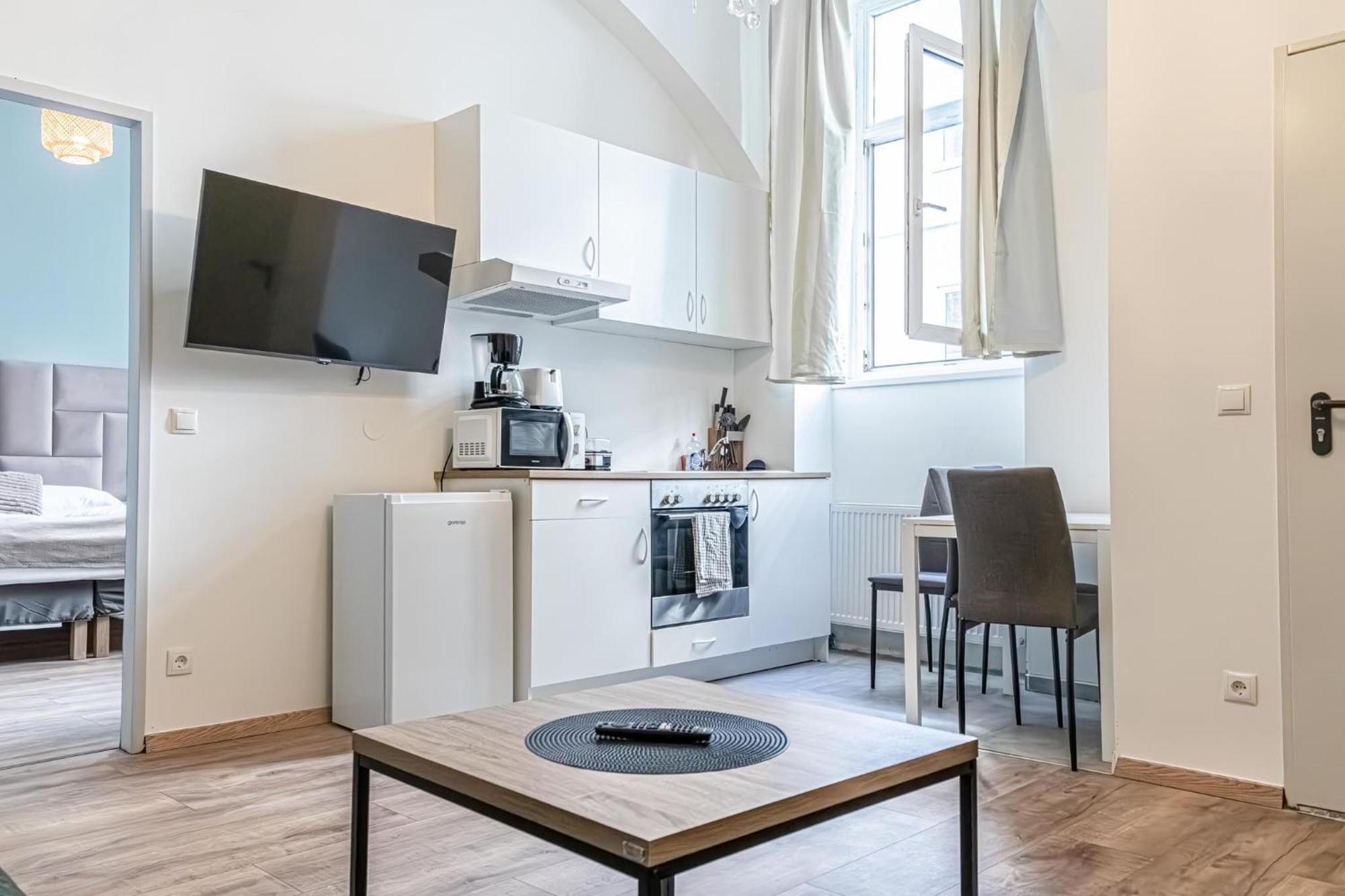 Kingbed 1br With Ensuite Washer & Smart Tv Apartment Wien